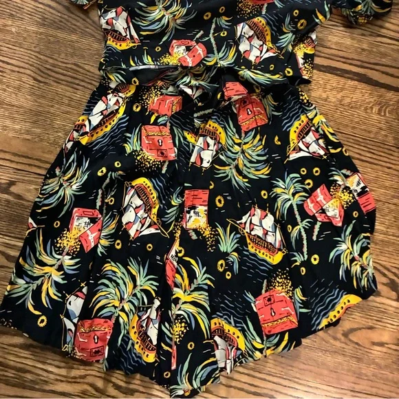 Trashy Diva High Waist Shorts- Pirate Treasure Print size 14 NWT - Picture 5 of 6